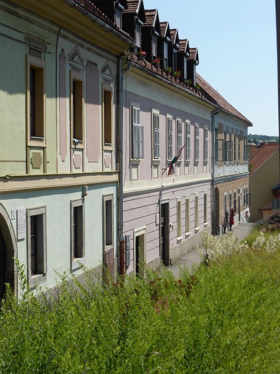 Brody Apartman Apartment Eger Exterior photo